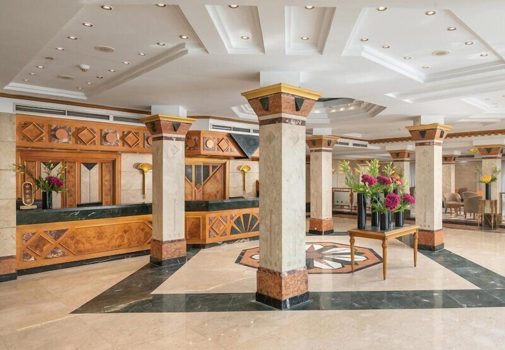 Jaz Pyramids Resort