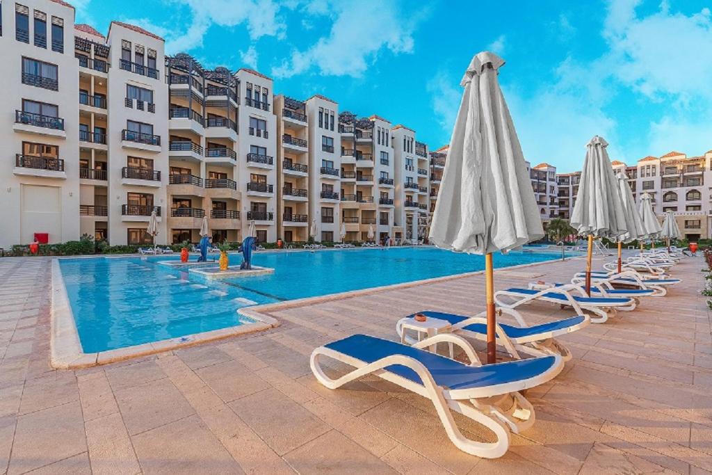 Gravity Hotel &amp; Aqua Park