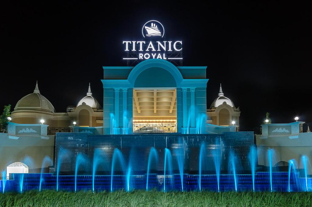 Titanic Royal