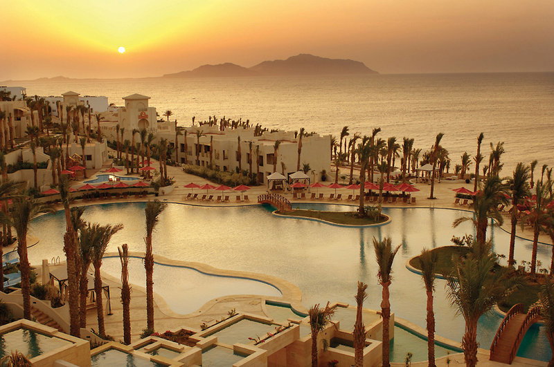 Grand Rotana Resort &amp; Spa