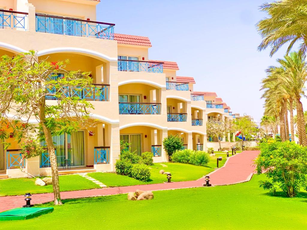 Ivy Cyrene Island Hotel