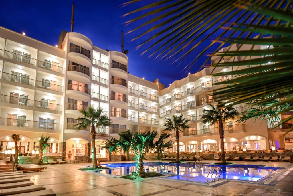 Royal Star Beach Resort